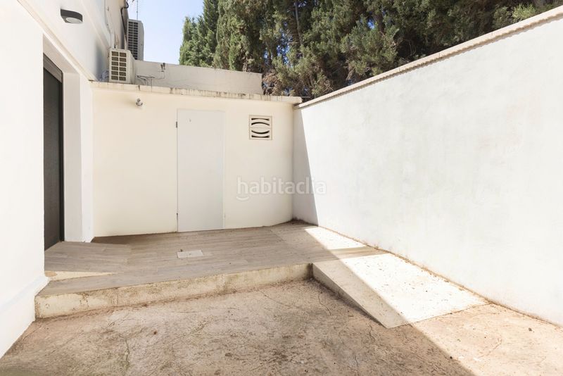 Foto 6d8df85d-5607-49e6-8727-b56ce215e989. Casa aparellada amb xemeneia a Montealegre Eliana (l´)