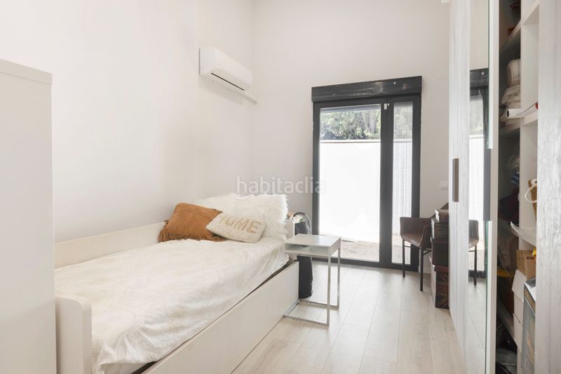 Foto 9aa51e34-82d3-45d6-9da2-5e2e63f5b094. Casa aparellada amb xemeneia a Montealegre Eliana (l´)