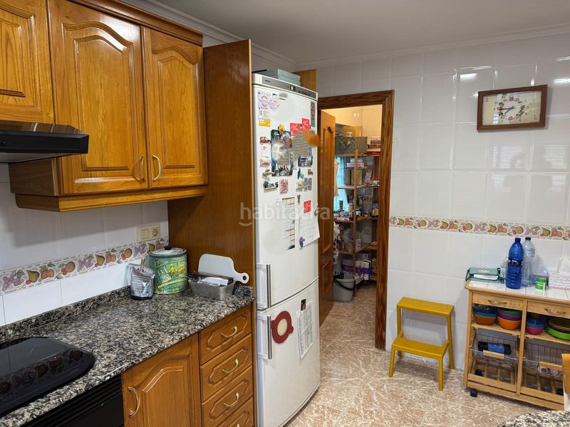 Foto 0b54edb7-106f-4b34-89d2-aa3c8fe0e0eb. Casa aparellada amb calefacció aparcament piscina a Chiva