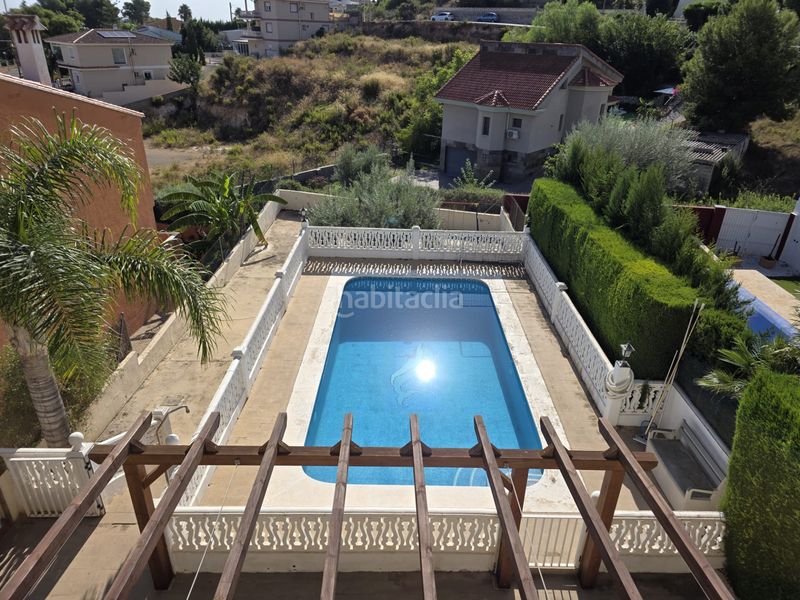 Foto 9f7717c3-b73e-4f45-90b0-528dee8275ee. Casa aparellada amb calefacció aparcament piscina a Chiva