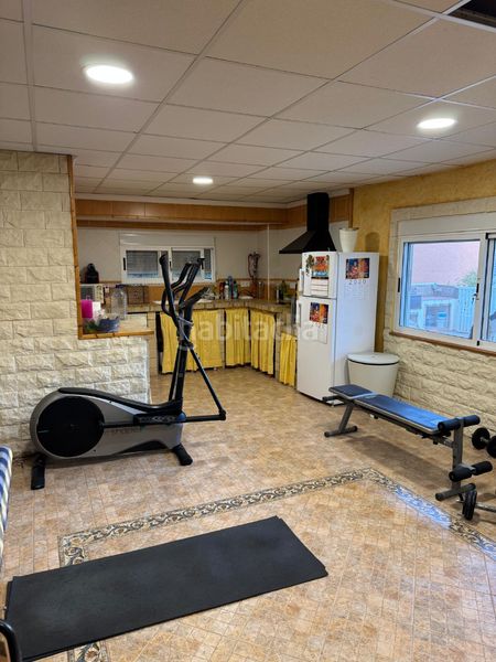 Foto bfbf1b78-5272-4090-9355-3949b5b685fe. Casa aparellada amb calefacció aparcament piscina a Chiva