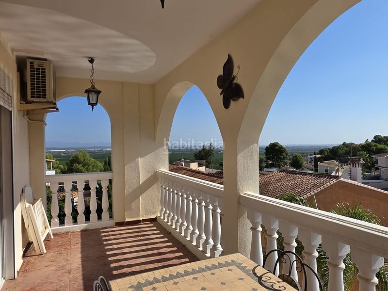 Foto e27d1cb7-60ca-480d-b753-0a8ad036c9bc. Casa aparellada amb calefacció aparcament piscina a Chiva