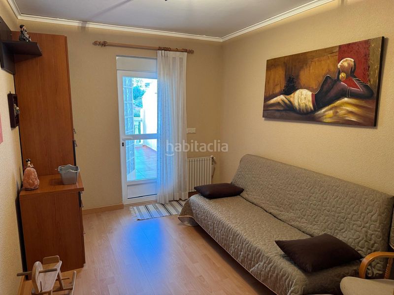 Foto f34a9beb-7214-4142-ab2b-cbe6f6d89ef4. Casa aparellada amb calefacció aparcament piscina a Chiva