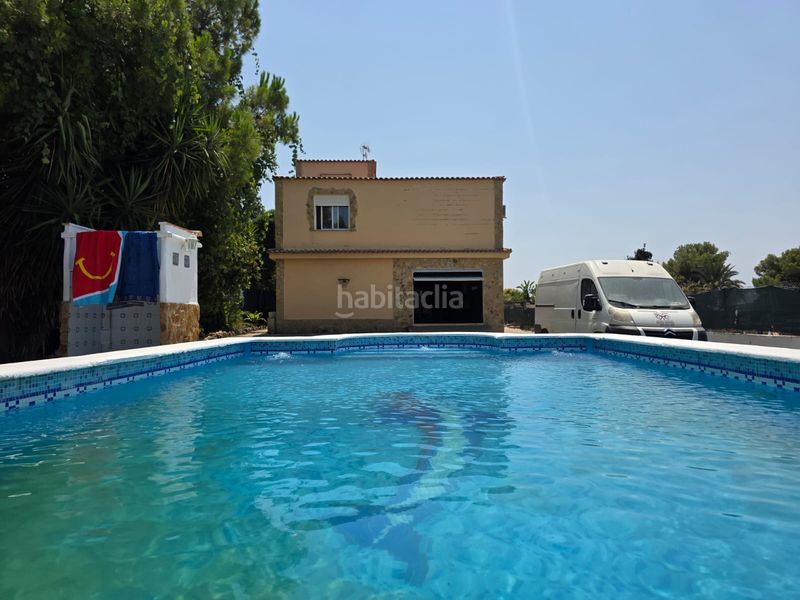 Foto 8bed57e7-1280-4c34-a637-36263c456098. Chalet en Monserrat