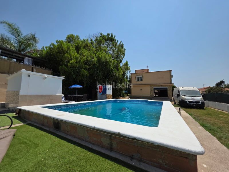 Foto 97f25f2d-6f8c-4945-a20c-d6a9d227798e. Chalet en Monserrat