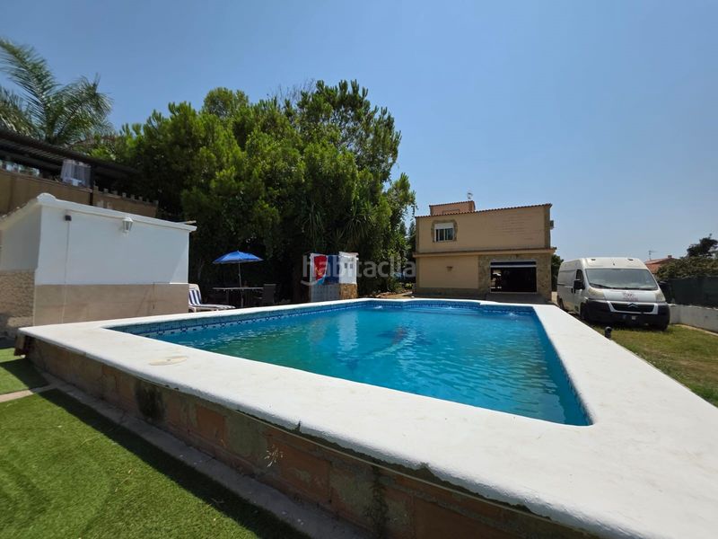 Foto ec0e7fa1-5917-4d39-a940-8636bc771669. Chalet en Monserrat