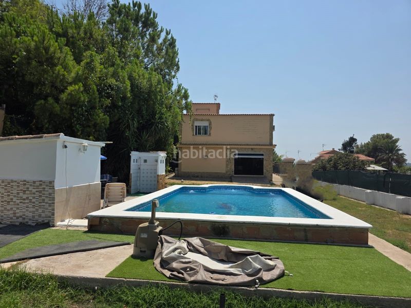 Foto 9c065848-f33b-46da-94eb-2c426402e51a. Xalet amb piscina a Monserrat