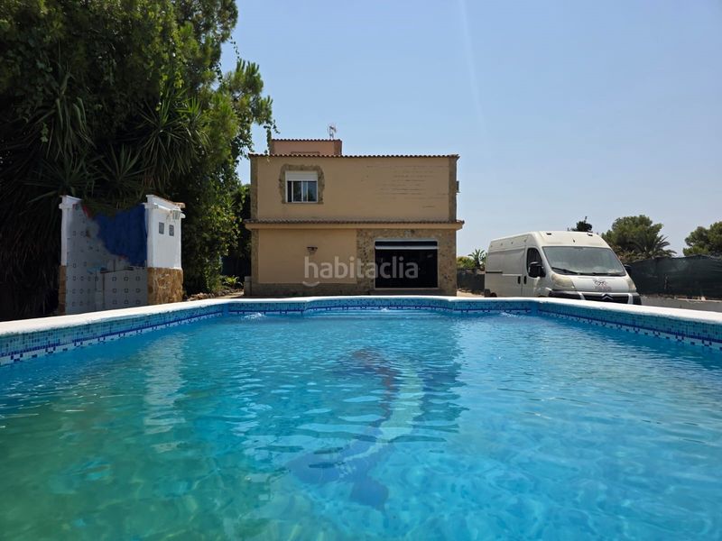 Foto e2c260f5-720b-4e69-b46a-b98abc8655c6. Xalet amb piscina a Monserrat