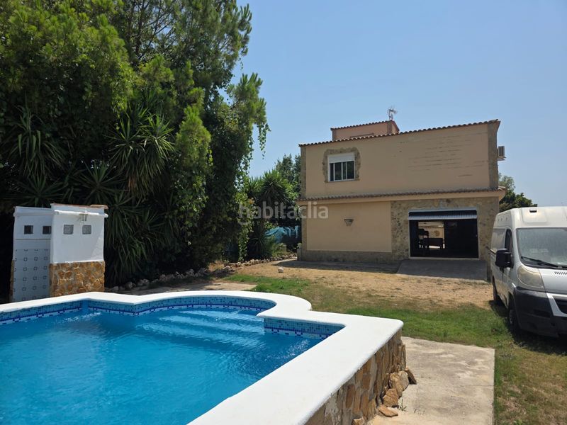 Foto e957fd77-6f10-4060-bf9c-347c5ed70f5d. Xalet amb piscina a Monserrat