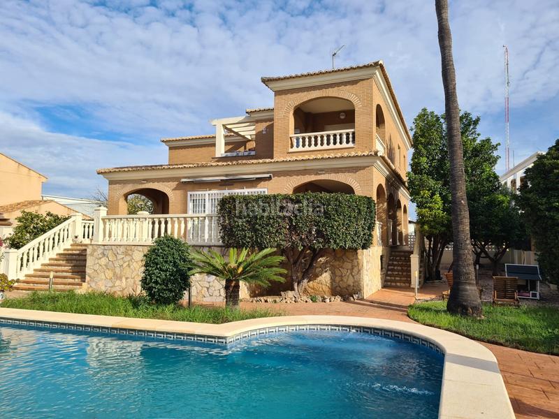 Foto 2828c67a-7d0a-46e3-b7a1-09d6d7b78c15. Chalet with parking pool in El Carme-Sant Agustí-Bonavista Eliana (l´)