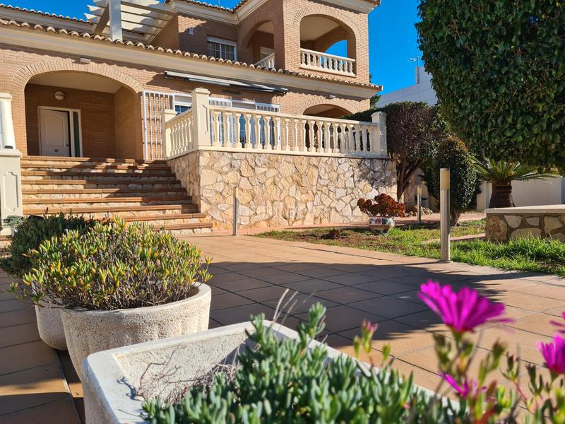 Foto 3afed35b-5a87-40b9-990b-094daf370ec2. Chalet with parking pool in El Carme-Sant Agustí-Bonavista Eliana (l´)