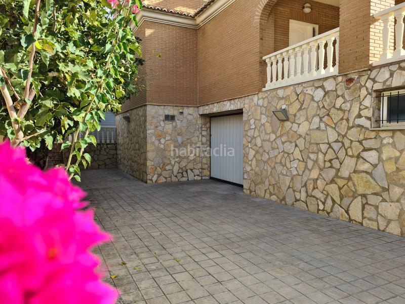 Foto a5ff9c7e-7ef4-4ce1-acaf-42c5e7cb02ee. Chalet with parking pool in El Carme-Sant Agustí-Bonavista Eliana (l´)