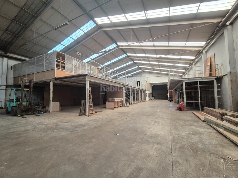 Foto 4583c631-099f-4d05-96d4-f364b2078889. Bâtiment à usage industriel avec chauffage dans Oiartzun