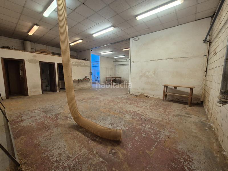 Foto c5687502-cd74-4e54-895b-43ec83c4f5bf. Bâtiment à usage industriel avec chauffage dans Oiartzun