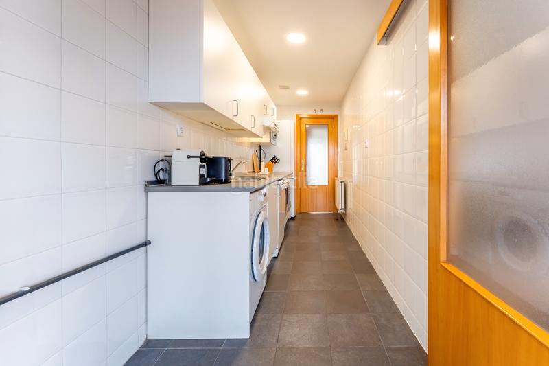 Foto 7c2a63a4-9df9-4a88-9581-f940c2536f0b. Alquiler piso en calle de la lonja de la seda 19 en Madrid