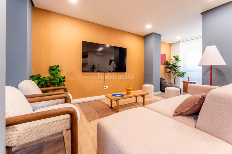 Foto b27252bb-abac-4d0e-b991-b9da8f34cee3. Miete erdgeschoss in calle de isabel clara eugenia 41 in Madrid