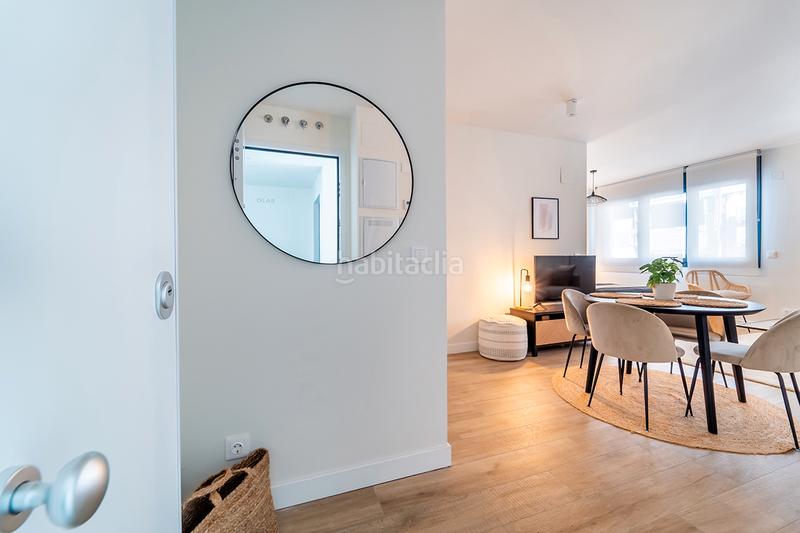 Foto 3d837d26-c86d-4711-8b26-7041f7079bdf. Alquiler estudio en calle de garcía luna 20 en Ciudad Jardín Madrid