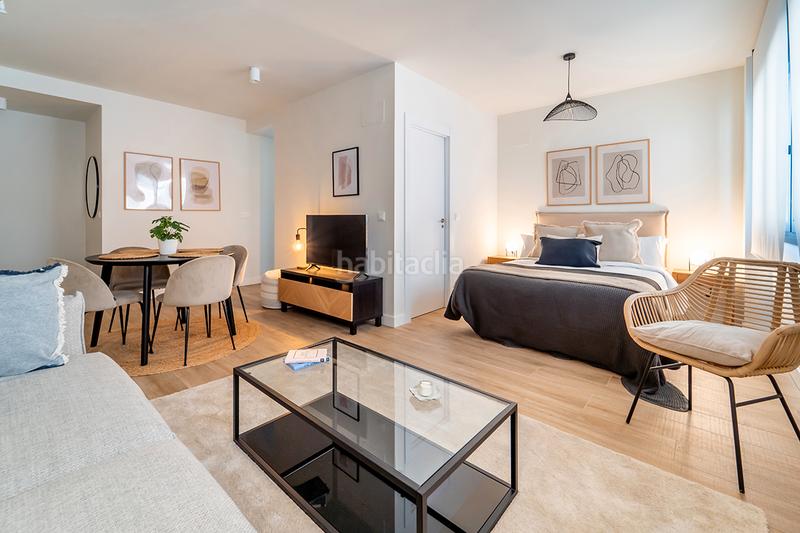 Foto 49983132-6703-4958-8aa9-da86d285a3bd. Alquiler estudio en calle de garcía luna 20 en Ciudad Jardín Madrid