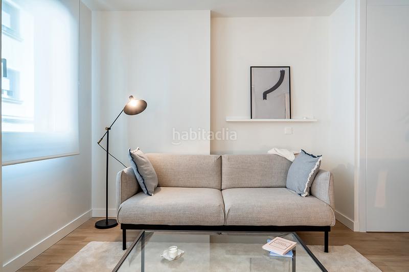 Foto dedbc041-eaff-4c9a-bbce-d30c8e7e11e7. Affitto monolocale in calle de garcía luna 20 in Ciudad Jardín Madrid