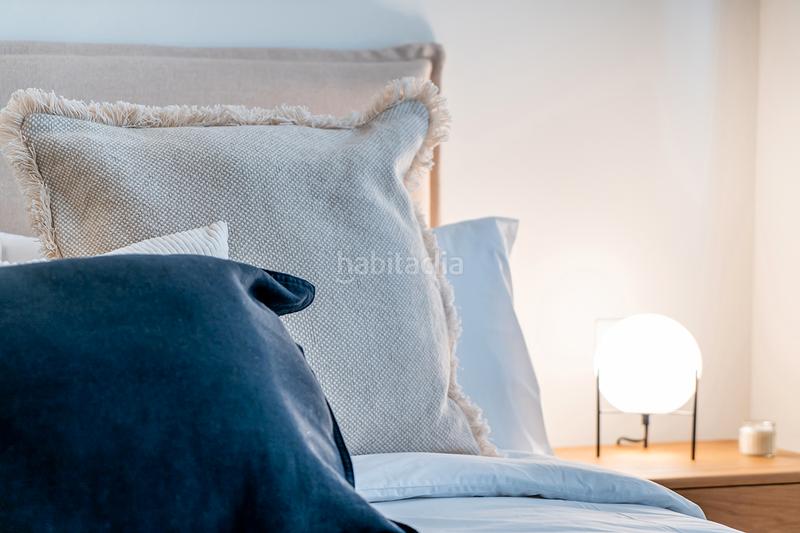 Foto 234f5f2d-fc21-427e-b60c-e116841105a1. Rent studio in calle de garcía luna 20 in Ciudad Jardín Madrid