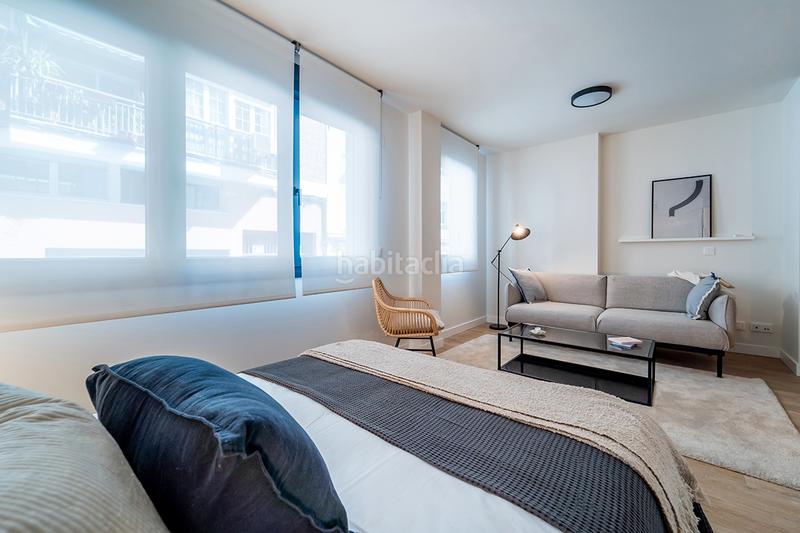 Foto 74428928-eb90-4e15-98fe-f0c8426f6759. Rent studio in calle de garcía luna 20 in Ciudad Jardín Madrid