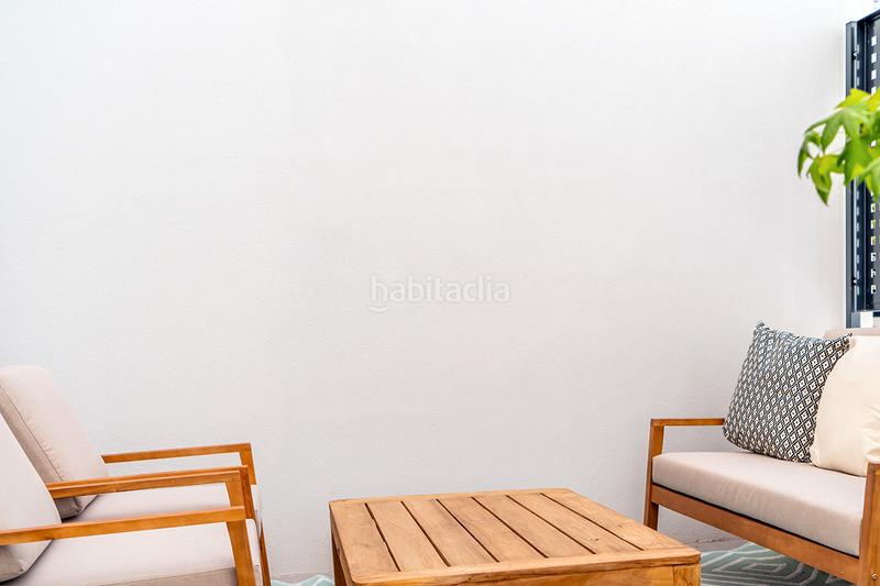 Foto 7def3b21-aa89-444f-8783-751f0a610e79. Rent studio in calle de garcía luna 20 in Ciudad Jardín Madrid