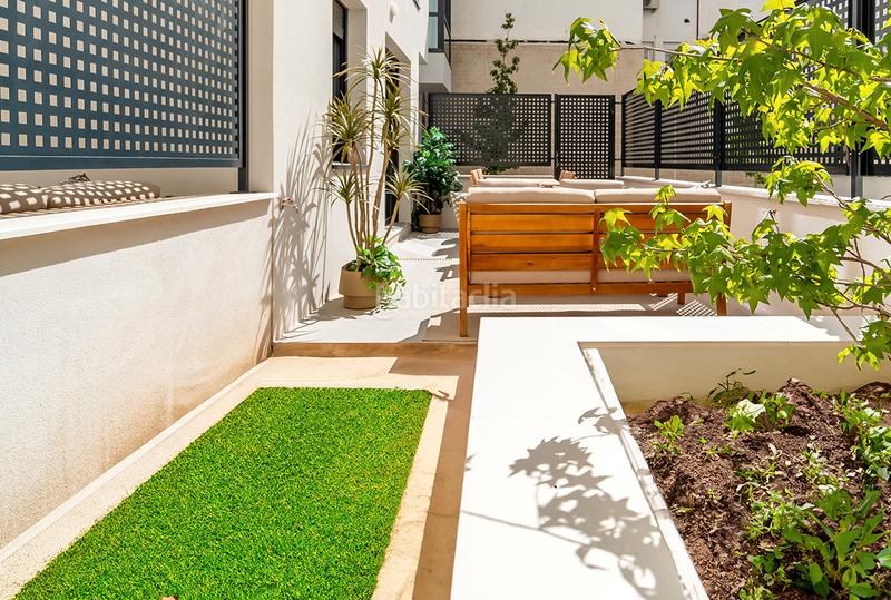 Foto ae18f93c-a0fc-42af-a88b-f719968821cc. Location studio dans calle de garcía luna 20 dans Ciudad Jardín Madrid