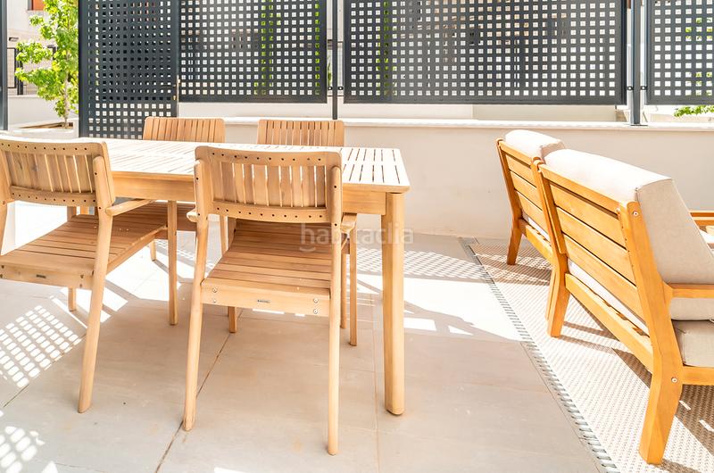 Foto 235210f7-98d3-4f0f-b533-fd6e614613ee. Rent studio in calle de garcía luna 20 in Ciudad Jardín Madrid