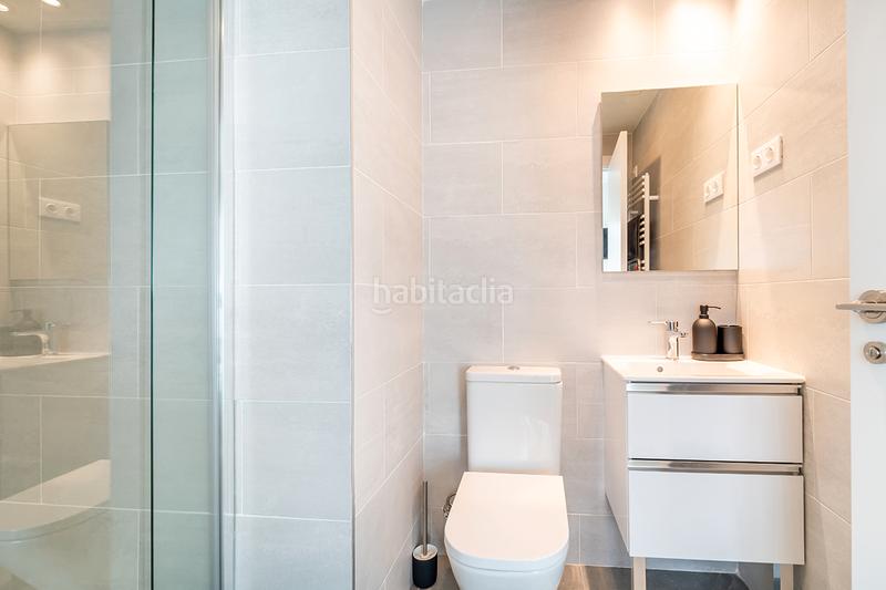 Foto 26d5facb-efec-404c-9ce4-1cddf9af98eb. Rent studio in calle de garcía luna 20 in Ciudad Jardín Madrid