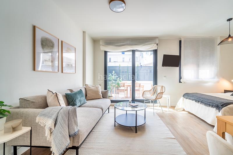 Foto d70e0adc-0f94-4777-a0d5-fe411145809a. Rent studio in calle de garcía luna 20 in Ciudad Jardín Madrid