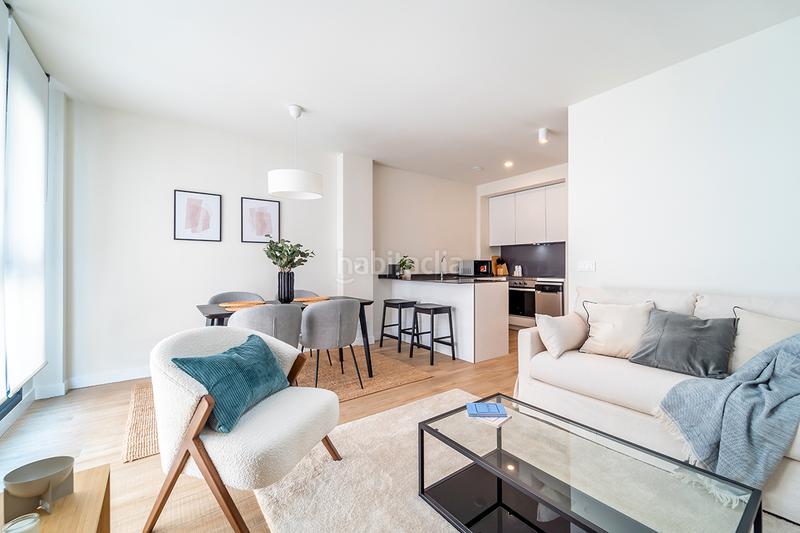 Foto d91cc1b0-2848-4320-88d9-51503b1aff6b. Alquiler apartamento en calle de garcía luna 20 en Madrid