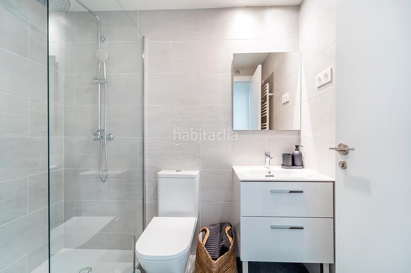 Foto c80c4000-a98d-4b9f-9dcd-752ac36a8a32. Location appartement dans calle de garcía luna 20 dans Madrid