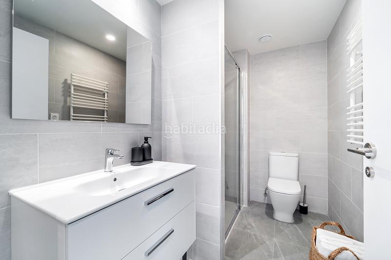 Foto e7180138-0da3-413a-bc97-b2b5dc213873. Rent penthouse in calle de garcía luna 20 in Ciudad Jardín Madrid