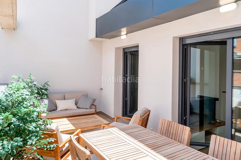 Foto e8640483-f501-4e36-996a-e40f7bb8fb20. Rent penthouse in calle de garcía luna 20 in Ciudad Jardín Madrid