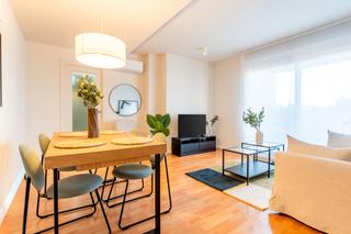 Rent Penthouse in Calle del pintor ignacio de zuloaga 4