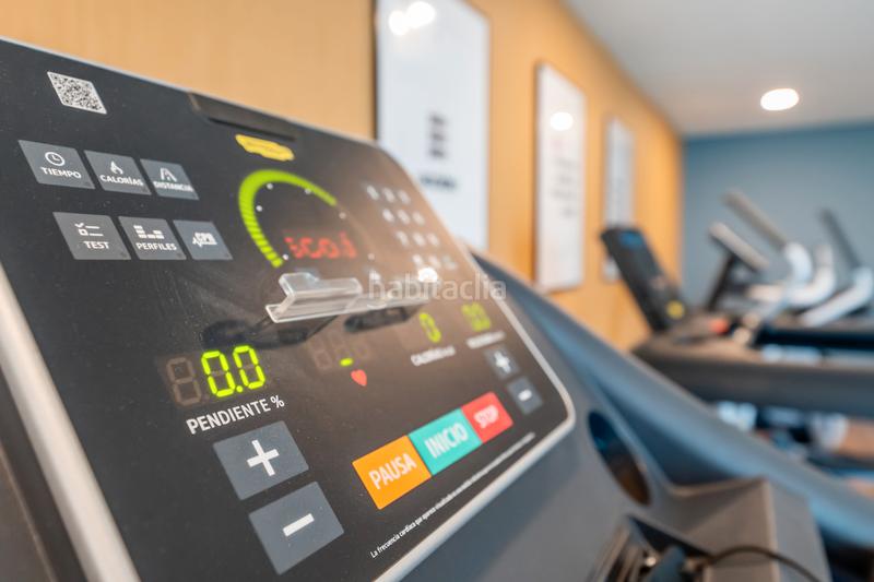 Foto f3fbc22d-f73b-47e6-883c-d36bbb53ee41. Alquiler piso en calle de isabel clara eugenia 43 en Madrid