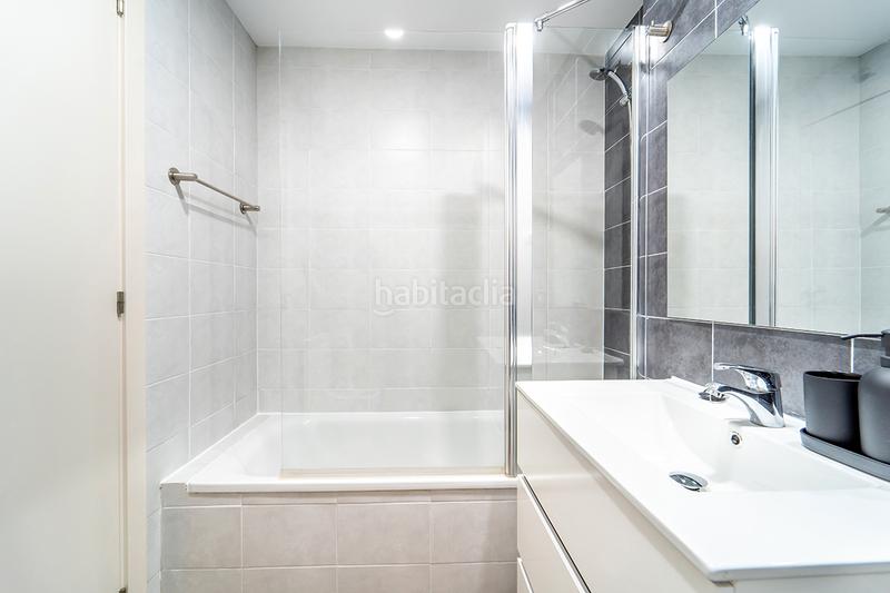 Foto fd66ddef-5255-4065-b33f-359ac82d5247. Rent flat in calle de isabel clara eugenia 41 in Sanchinarro Madrid