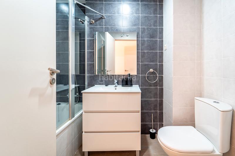 Foto 74bade17-a7e0-439d-82bf-333bdd73ab81. Lloguer pis a calle de isabel clara eugenia 41 a Madrid