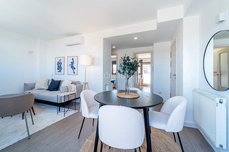 Foto 89a1f777-d030-49ad-b7a7-376e10df7a8f. Alquiler ático en calle de isabel clara eugenia 37 en Madrid