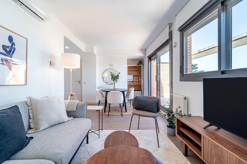 Foto 0f04ad4c-5415-43b2-9d12-3d6fa6c088c4. Location attique dans calle de isabel clara eugenia 37 dans Madrid