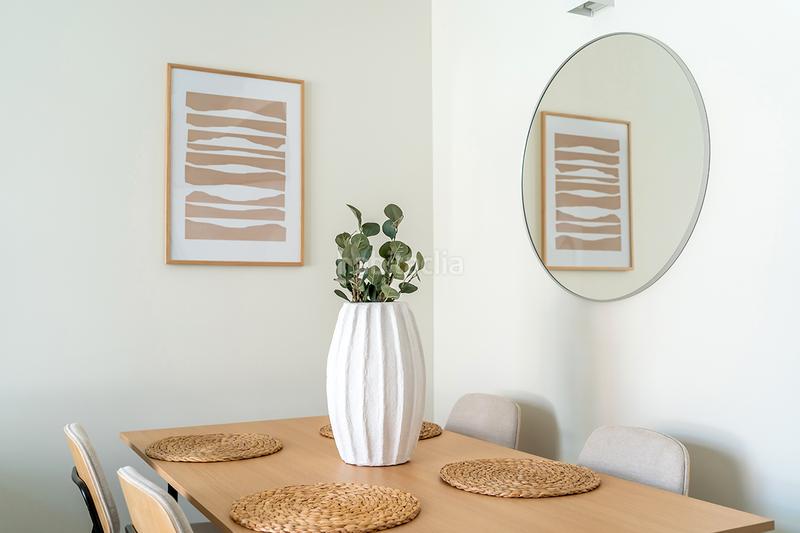 Foto 17d65dcf-d2e8-47f8-be8f-4953db4f6e46. Miete dachwohnung in calle de garcía luna 20 in Ciudad Jardín Madrid