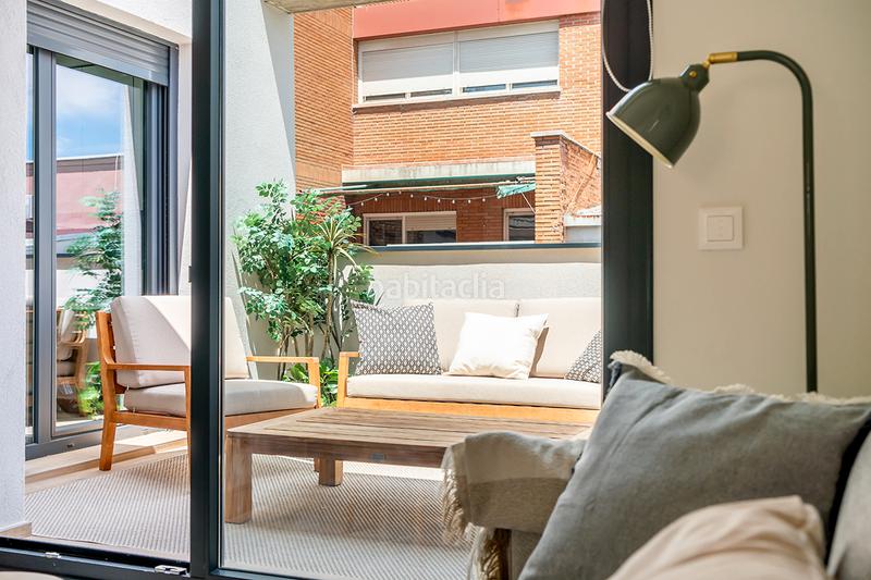 Foto 0c4e152e-8700-4d8b-a75c-63a38ad4225d. Rent penthouse in calle de garcía luna 20 in Ciudad Jardín Madrid