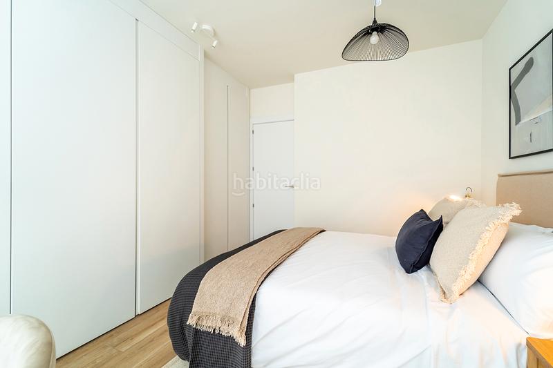 Foto 932c9ca5-b760-425d-9907-5ae5e05c5f22. Rent penthouse in calle de garcía luna 20 in Ciudad Jardín Madrid