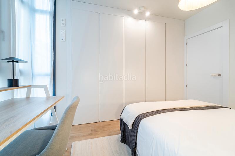 Foto 02368a55-7520-4945-922d-2f7997d236fa. Lloguer apartament a calle de garcía luna 20 a Ciudad Jardín Madrid