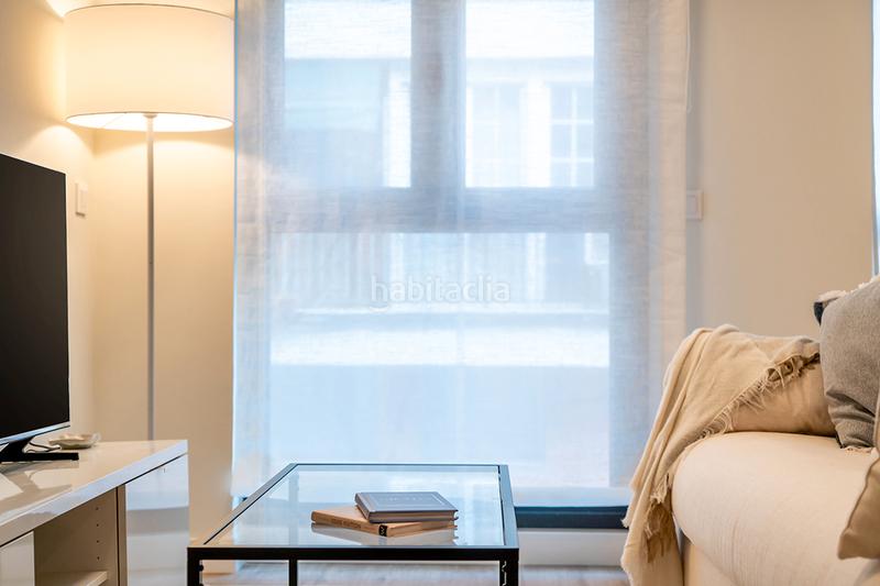 Foto a911293f-da21-49de-8984-3b8197802f72. Location appartement dans calle de garcía luna 20 dans Madrid