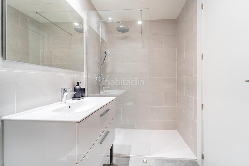 Foto 2dc1ff35-9afc-4646-b9cf-c01d4f05ecac. Lloguer apartament a calle de garcía luna 20 a Ciudad Jardín Madrid