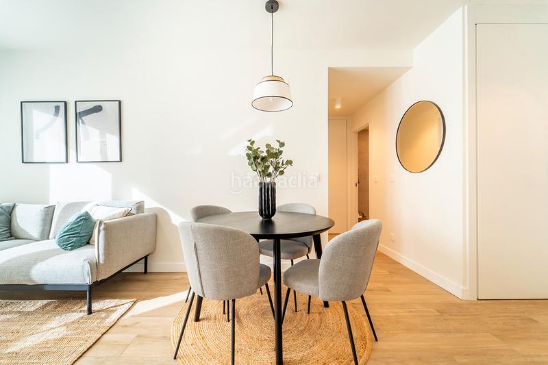 Foto 674dce3d-9609-4b6f-a7da-c3c7256e01c4. Location appartement dans calle de garcía luna 20 dans Madrid