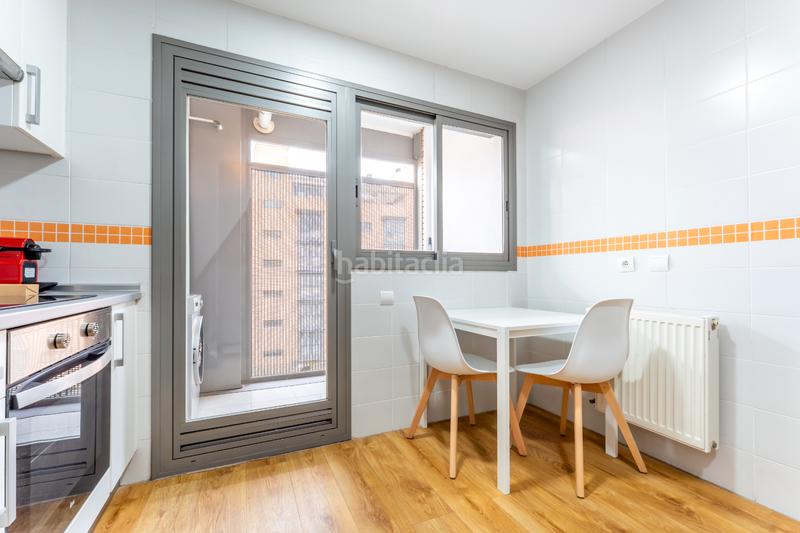 Foto 7a1e8cd8-f182-47eb-8320-7707b3d2894f. Alquiler piso en calle de isabel clara eugenia 43 en Madrid