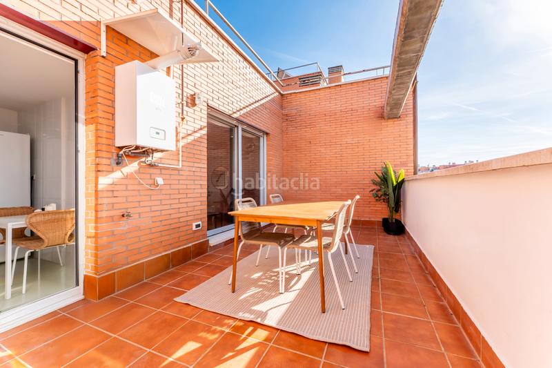 Foto b19b9a4b-56e1-44e8-ae22-e90c5fe12e7d. Rent penthouse in calle del pintor ignacio de zuloaga 4 in Madrid