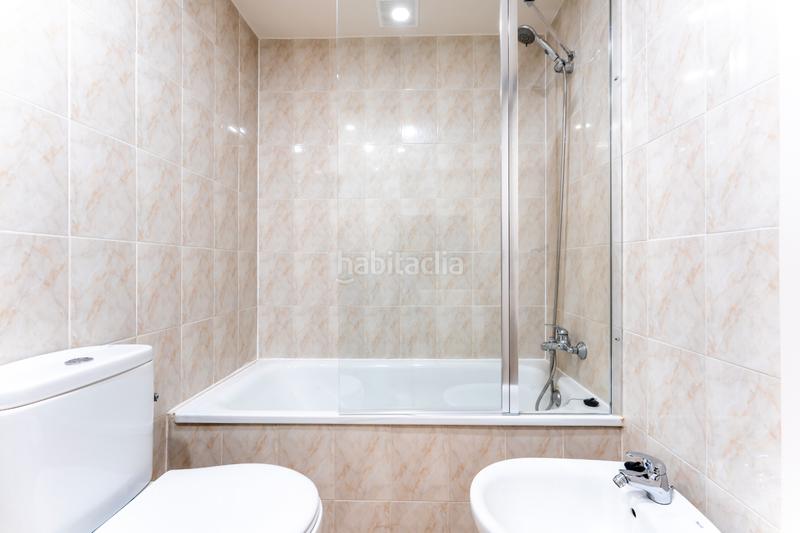 Foto b699607c-5cd2-411e-b341-e1a4eeb7e575. Alquiler apartamento en calle del pintor ignacio de zuloaga 16 en Madrid